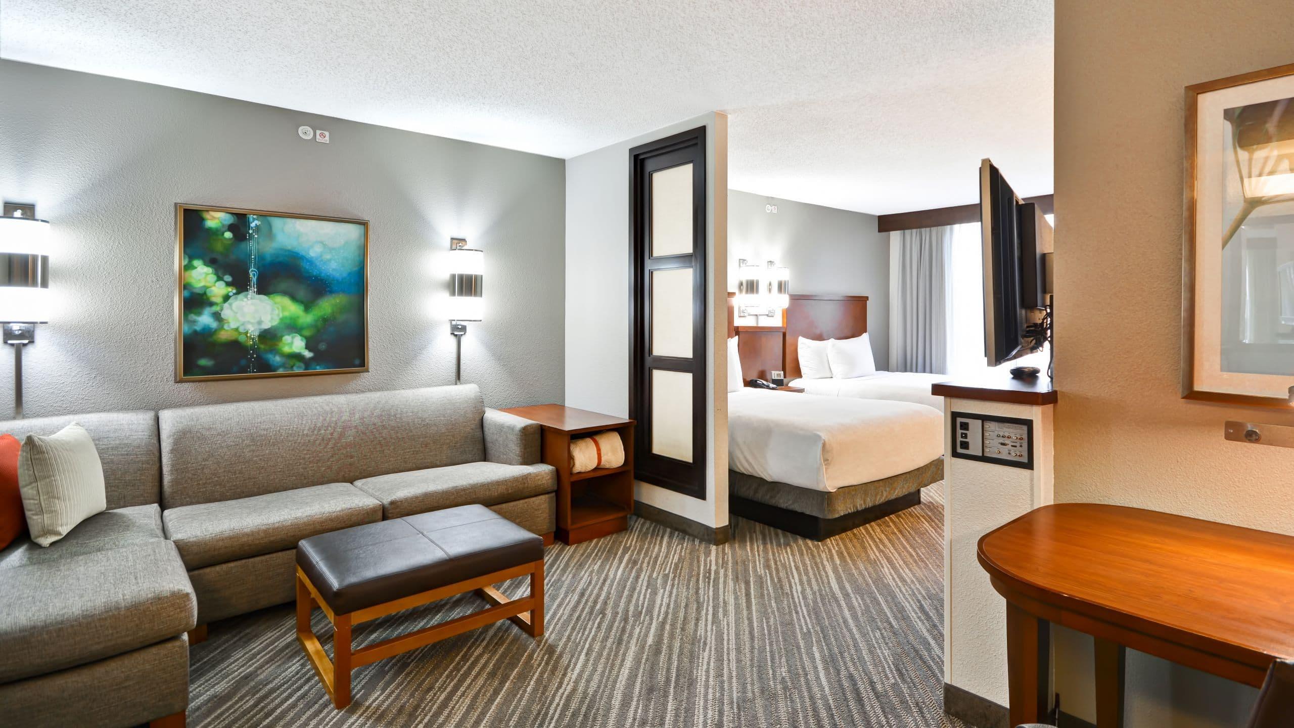 Hyatt Place Rouge/i-10 Hotel 3*