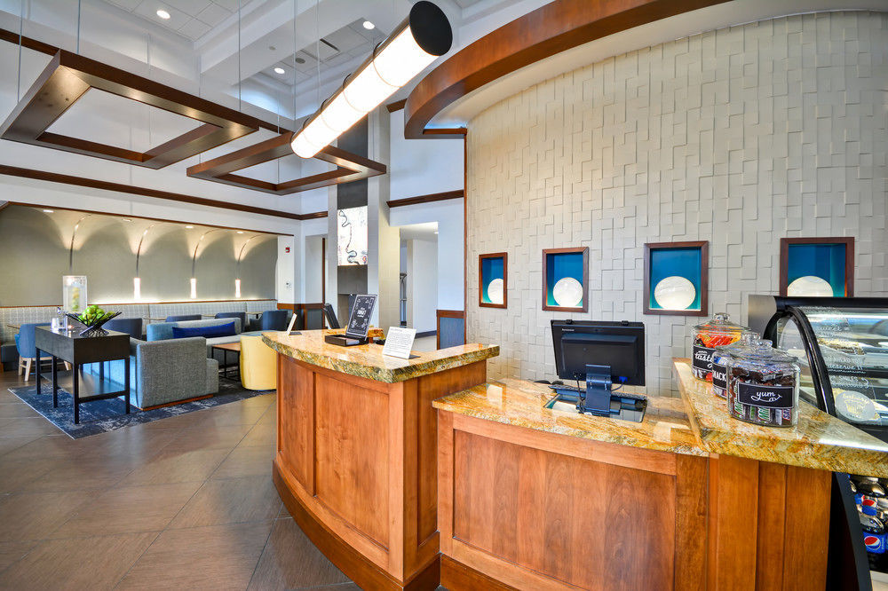 Hyatt Place Rouge/i-10 Hotel 3*