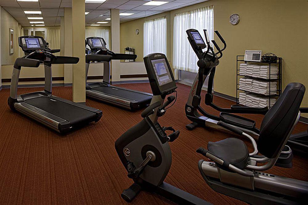 Hyatt Place Rouge/i-10 3*